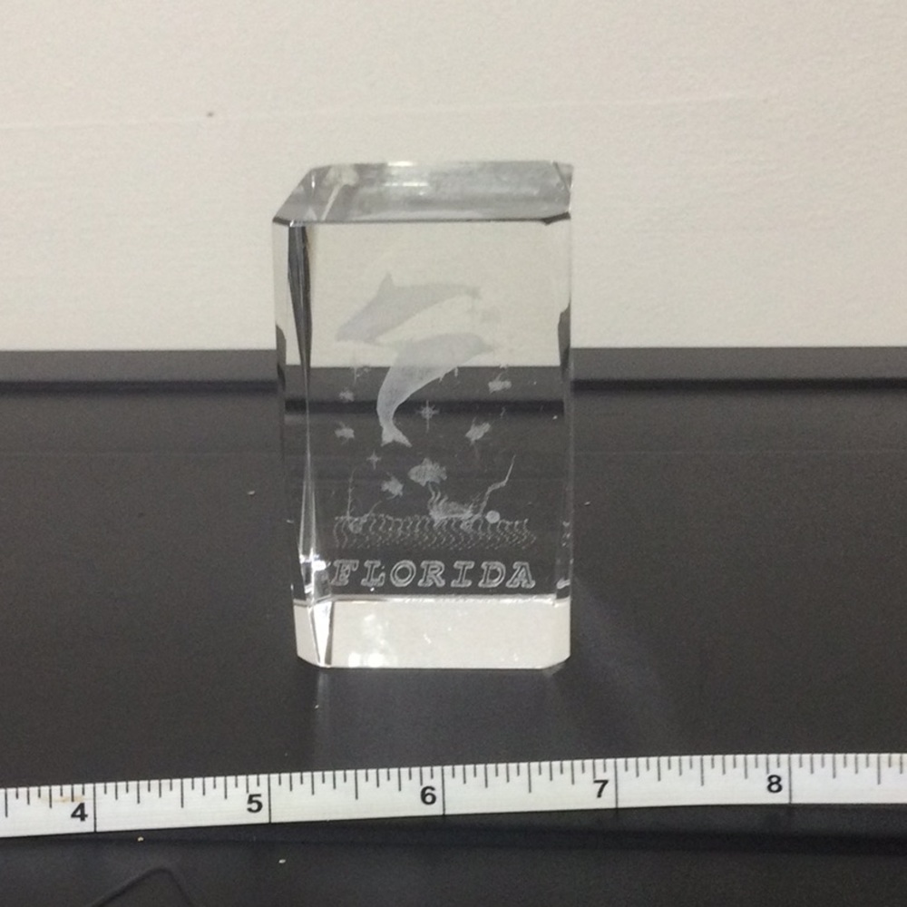 New Paperweight Florida Glass Crystal With Dolphins